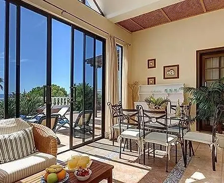 Zunjoy Villa Costa Teguise